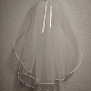 Elegant White Tulle Skirt